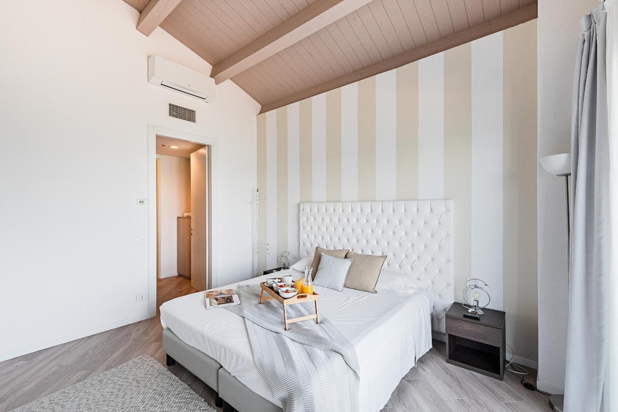 Residenza Miralago Penthouse By Wonderful Italy Desenzano del Garda