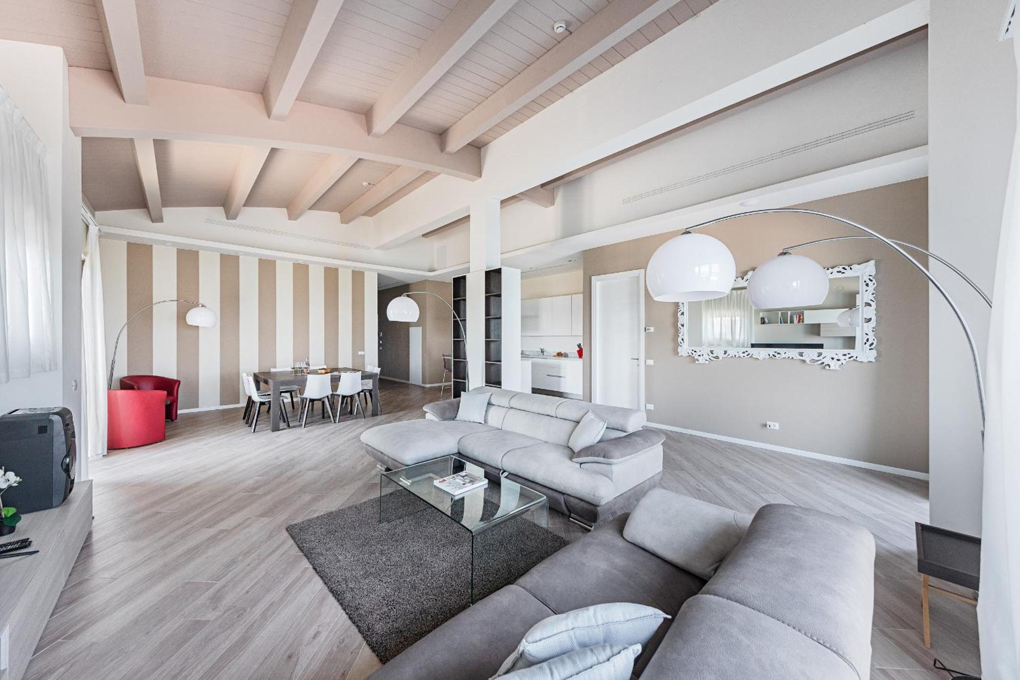 Residenza Miralago Penthouse By Wonderful Italy *