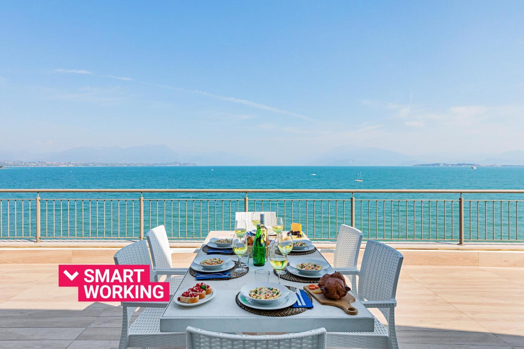 Residenza Miralago Penthouse By Wonderful Italy * Desenzano del Garda