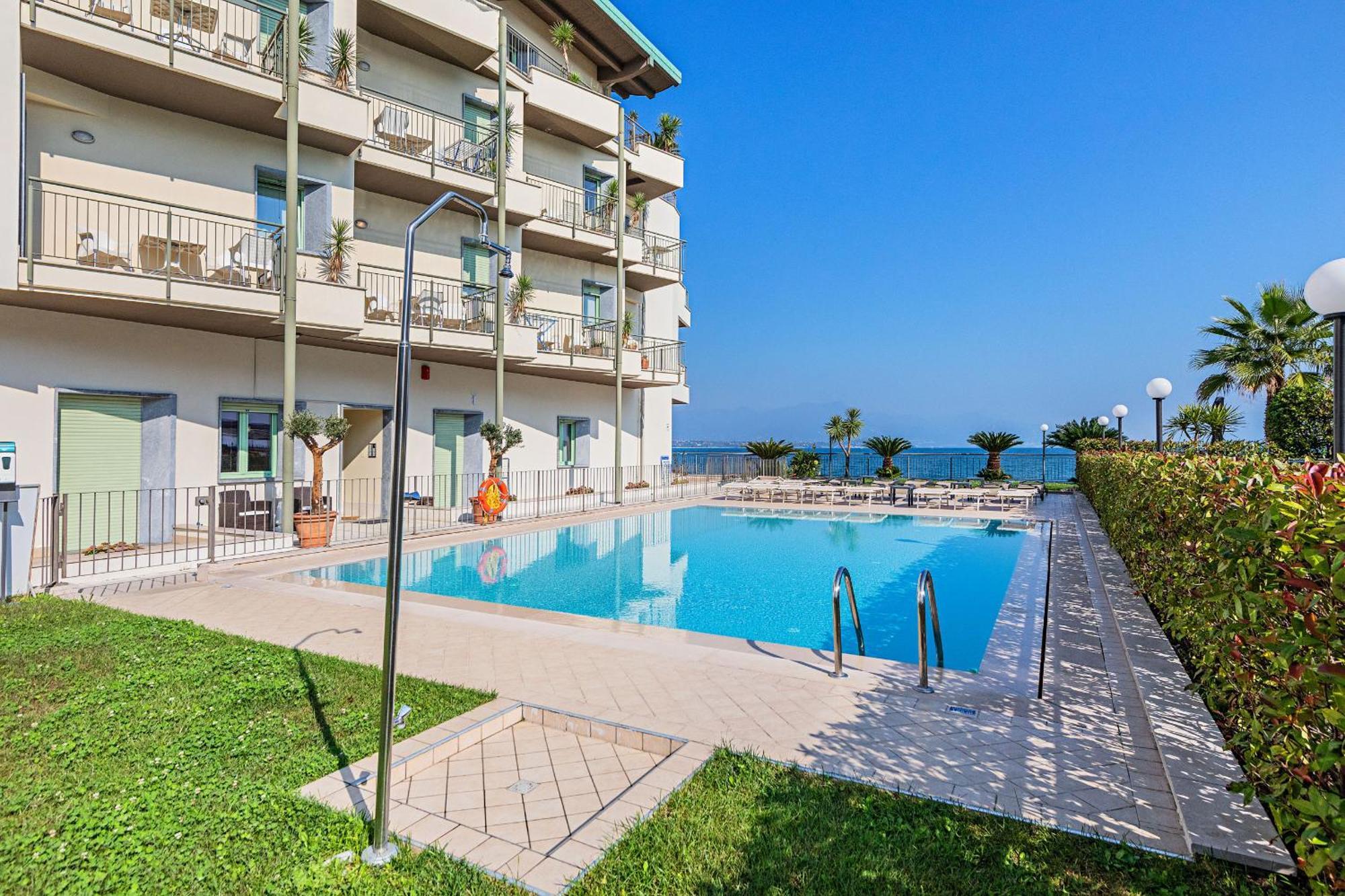 Residenza Miralago Penthouse By Wonderful Italy Apartment